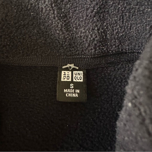 Uniqlo Fleece Full Zip Jacket - Picture 2 of 3